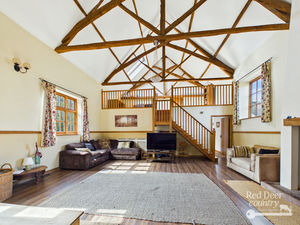 Living Room- click for photo gallery